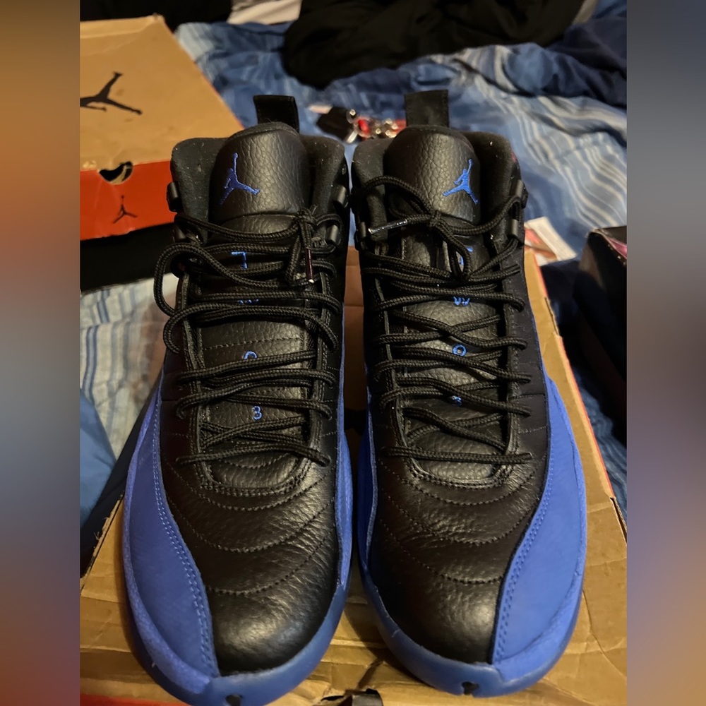 Jordan retro 12 royal great condition 8.5/10 comes with original box